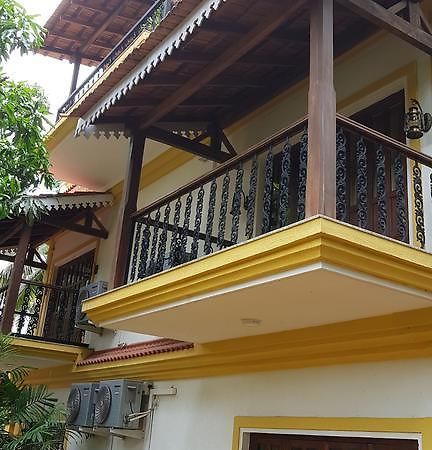 De Hibiscus Hotel Candolim Buitenkant foto